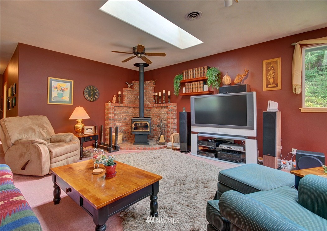 1759 North Fawn Drop Road Oak Harbor, WA 98277 - Photo 3 of 15 Gallery Image 3