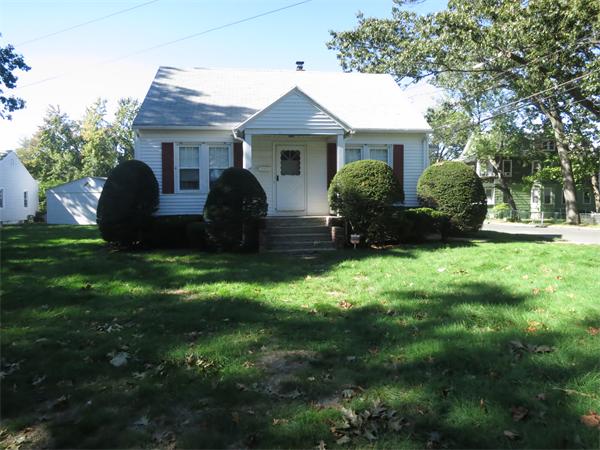 134 Lang Street Springfield, MA 01104 - Photo 2 of 11 Gallery Image 2