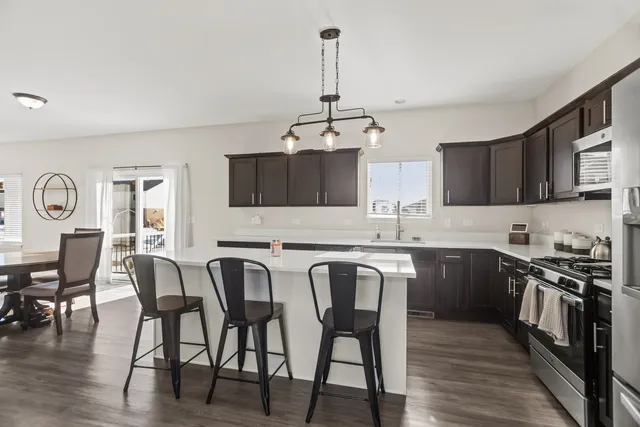 $509,900 | 2252 Runway Drive, New Lenox, IL 60451