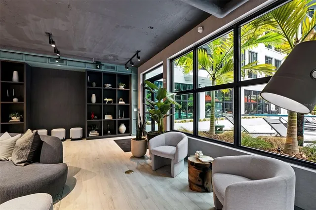 $6,667 | 1991 Main Street, Unit LINKS B1 PH, Sarasota, FL 34236