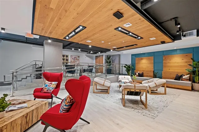 $6,667 | 1991 Main Street, Unit LINKS B1 PH, Sarasota, FL 34236