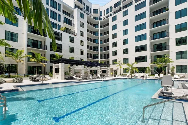 $6,667 | 1991 Main Street, Unit LINKS B1 PH, Sarasota, FL 34236