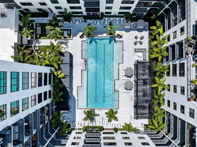 $6,667 | 1991 Main Street, Unit LINKS B1 PH, Sarasota, FL 34236