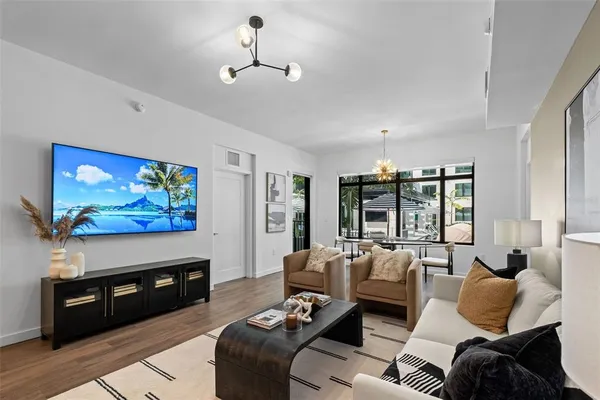 $6,483 | 1991 Main Street, Unit LINKS B2 PH, Sarasota, FL 34236