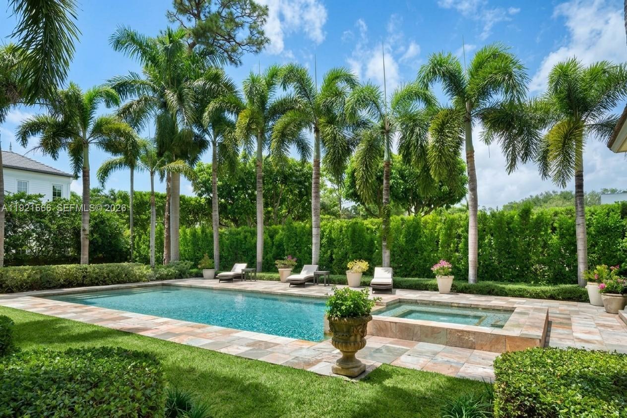 8010 Ponce De Leon Road Miami, FL 33143 - Photo 28 of 31 a park with palm trees