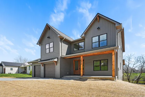 $625,000 | 18458 Sycamore Woods Drive, Lawrenceburg, IN 47025
