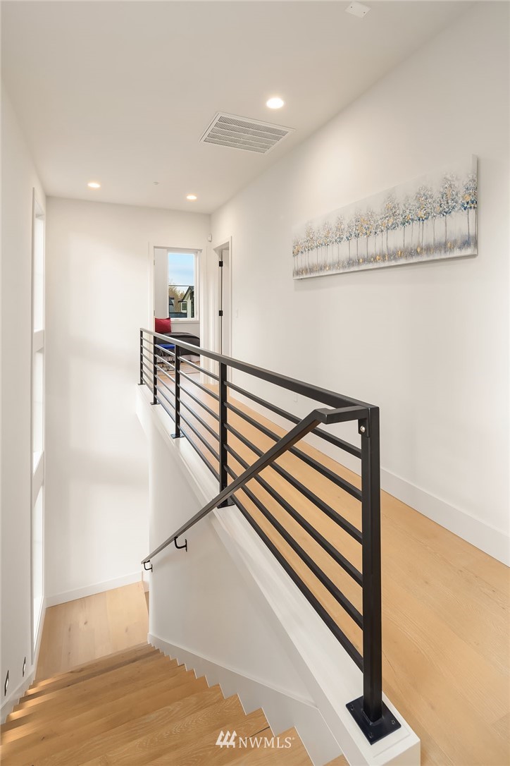 23520 7th Avenue Southeast Bothell, WA 98021 - Photo 8 of 32