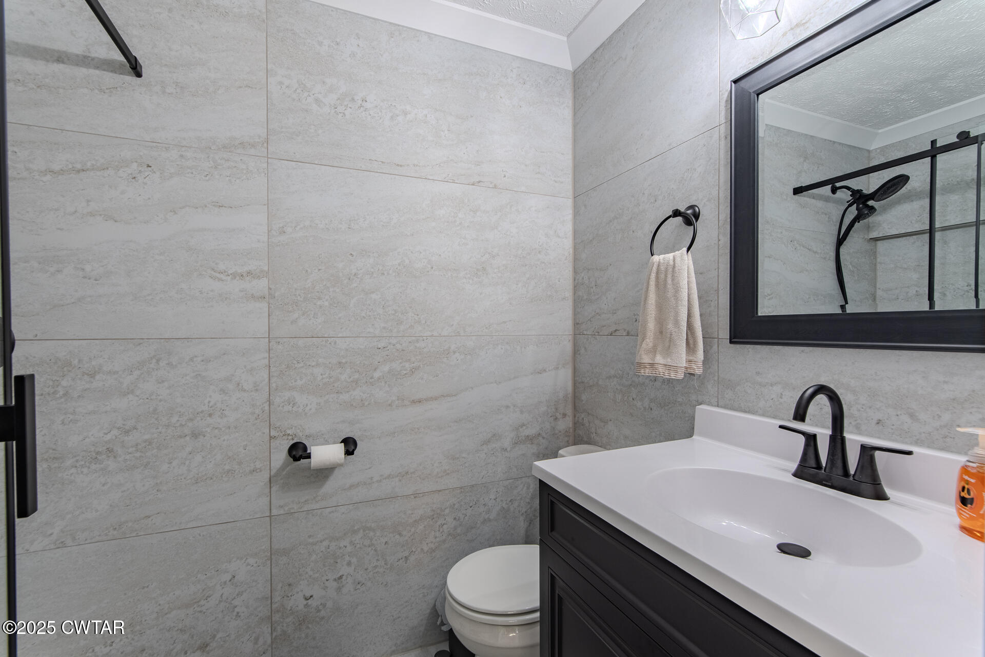 1000 Verles King Road Medon, TN 38356 - Photo 15 of 34 a bathroom with a sink toilet and mirror