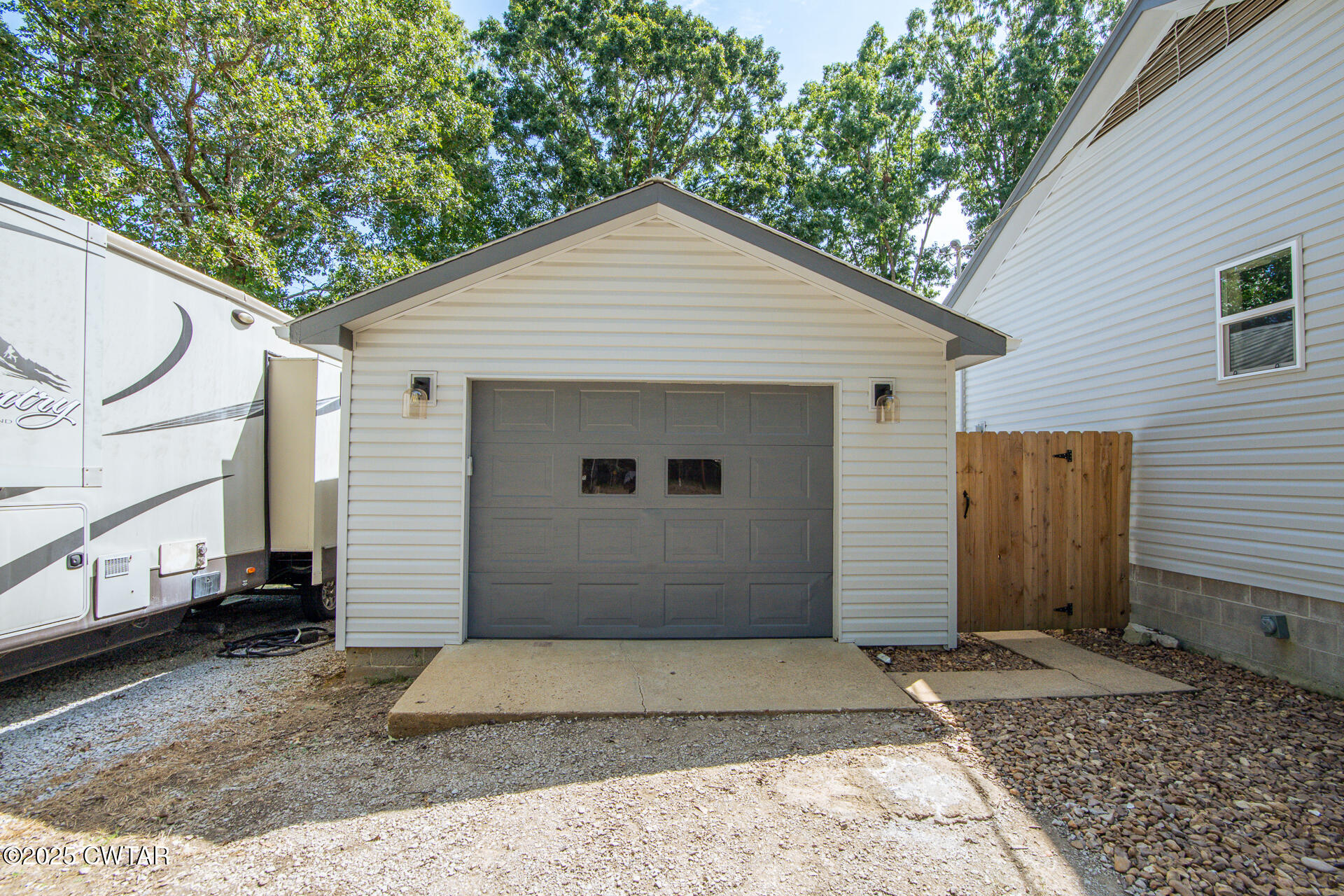 1000 Verles King Road Medon, TN 38356 - Photo 27 of 34 a front view of a house