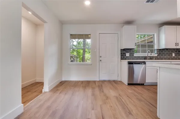 $272,000 | 1625 Proctor Street, Grand Prairie, TX 75051
