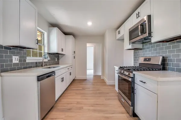 $272,000 | 1625 Proctor Street, Grand Prairie, TX 75051