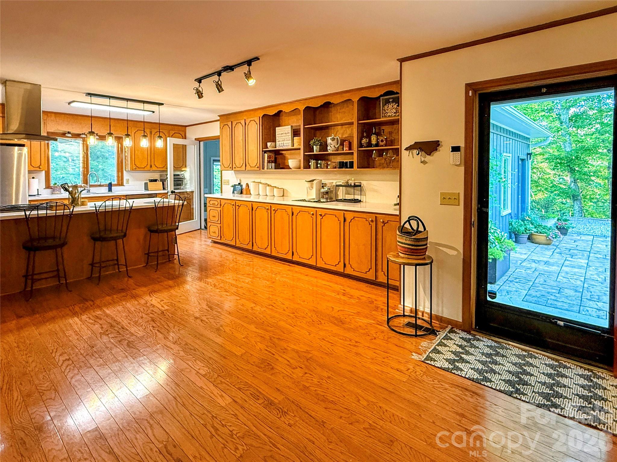 550 South River Road Tryon, NC 28782 - Photo 11 of 41