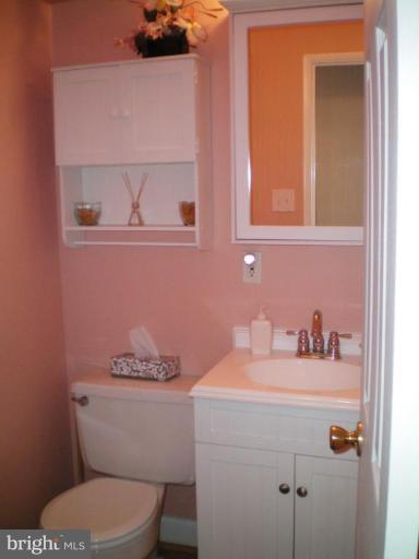 1379 Northgate Square Reston, VA 20190 - Photo 17 of 17 Bath #1
