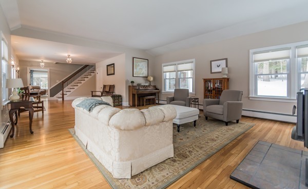 203 Jenkins Road Andover, MA 01810 - Photo 7 of 30 Gallery Image 7