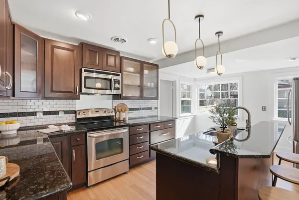 $649,000 | 2923 South Manito Boulevard, Spokane, WA 99203