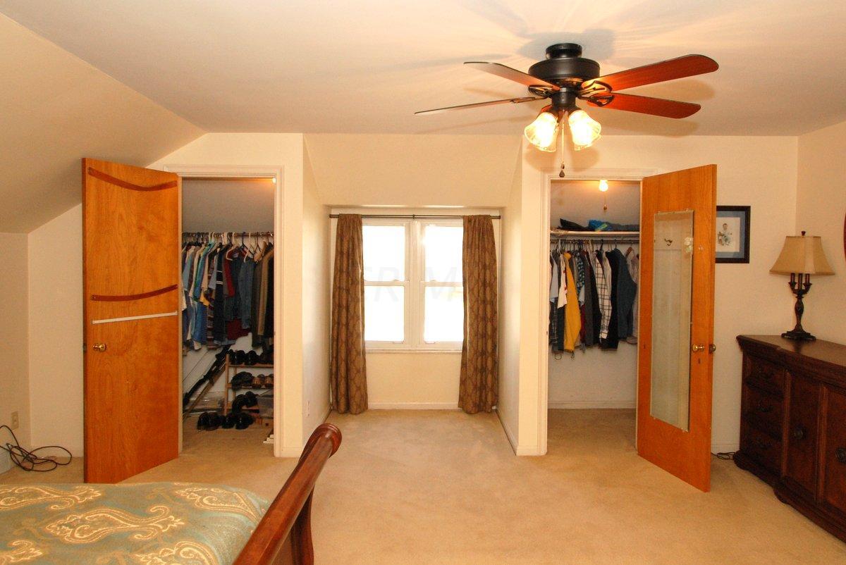 1553 Barrington Road Columbus, OH 43221 - Photo 25 of 37