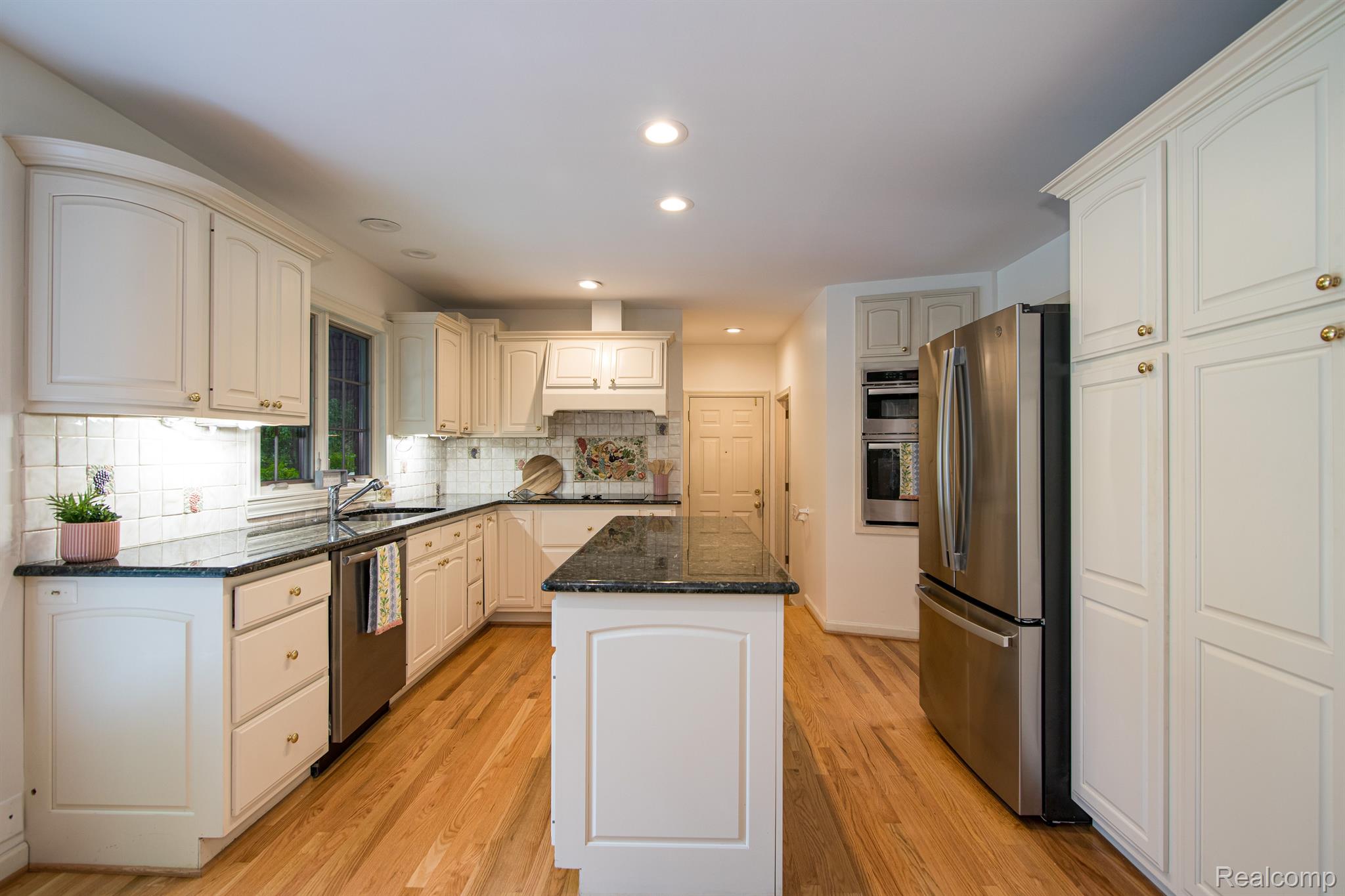 1024 Rock Spring Road Bloomfield Hills, MI 48304 - Photo 17 of 47 Gallery Image 17