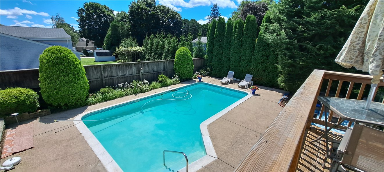 170 Baldwin Road Warwick, RI 02886 - Photo 11 of 32