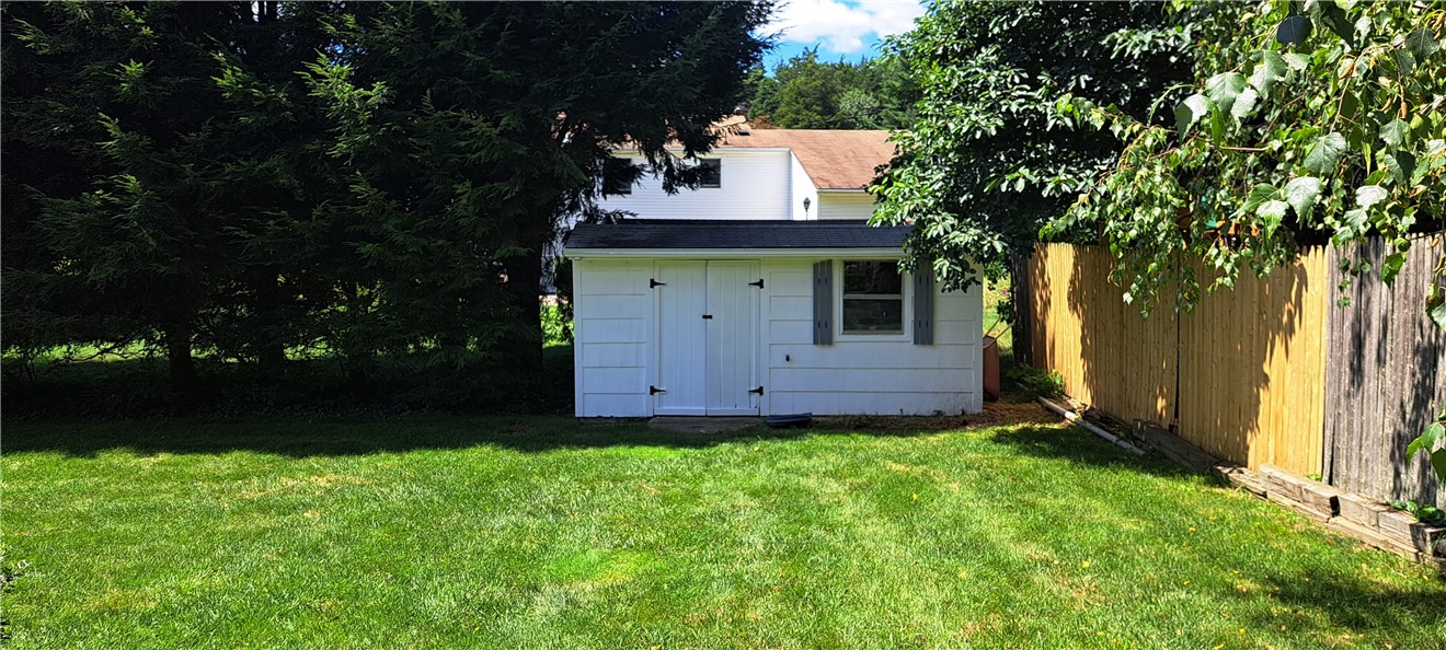 170 Baldwin Road Warwick, RI 02886 - Photo 3 of 32