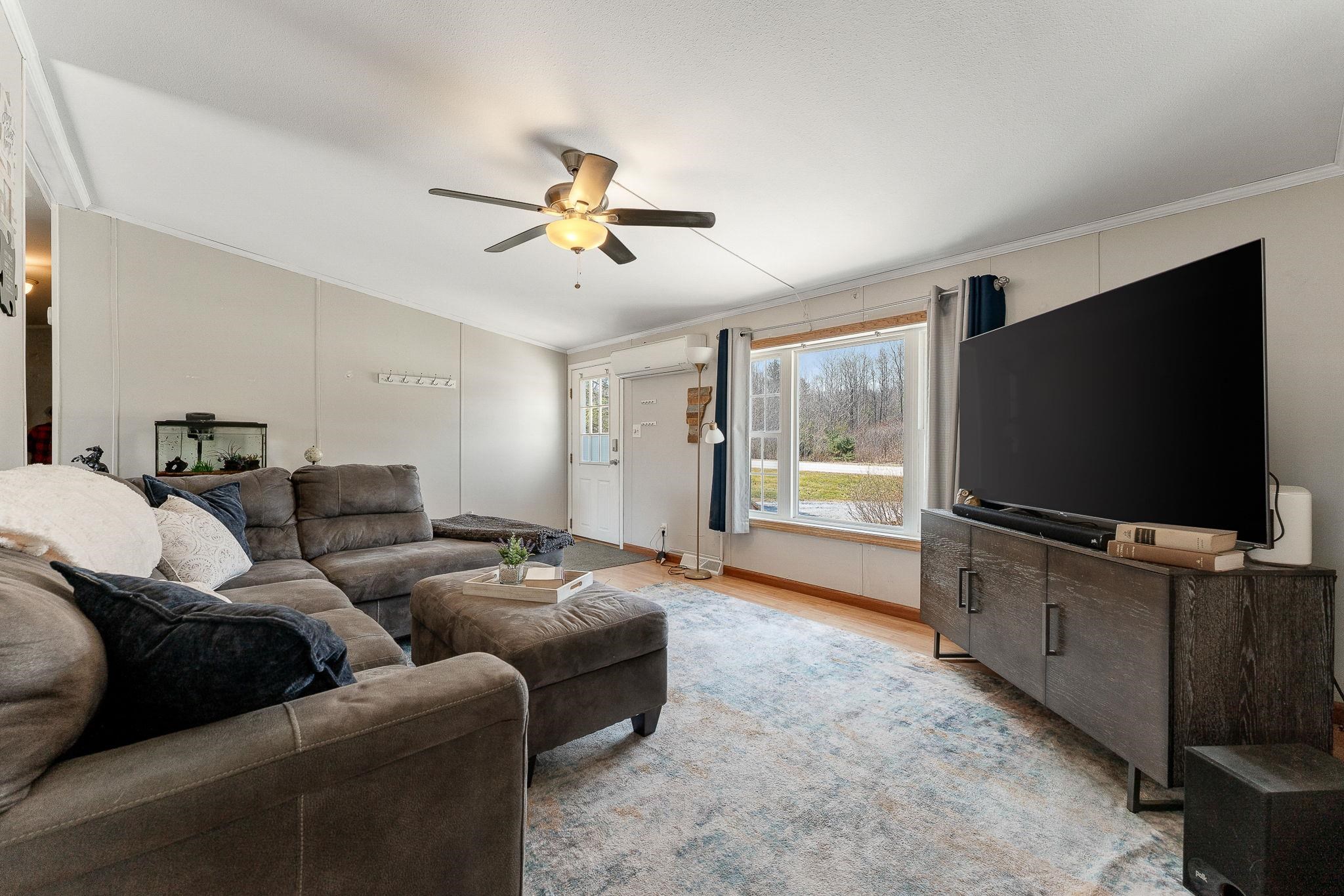 1645 Highgate Road Highgate, VT 05478 - Photo 12 of 39