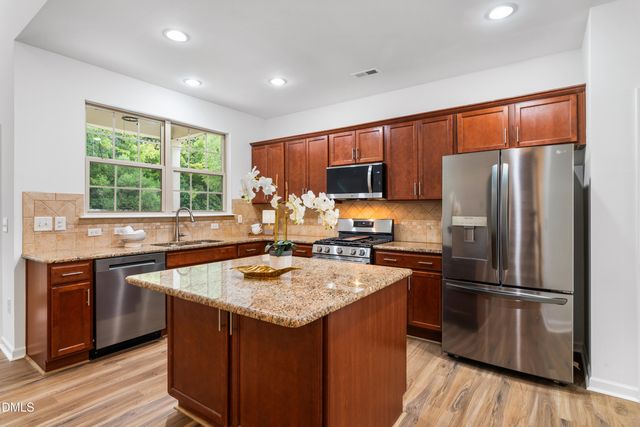 $599,900 | 728 Blossom Bay Lane, Apex, NC 27523