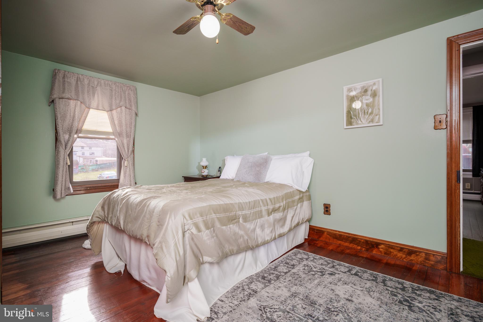 5 Drayton Road Aston, PA 19014 - Photo 17 of 28 Bedroom 2