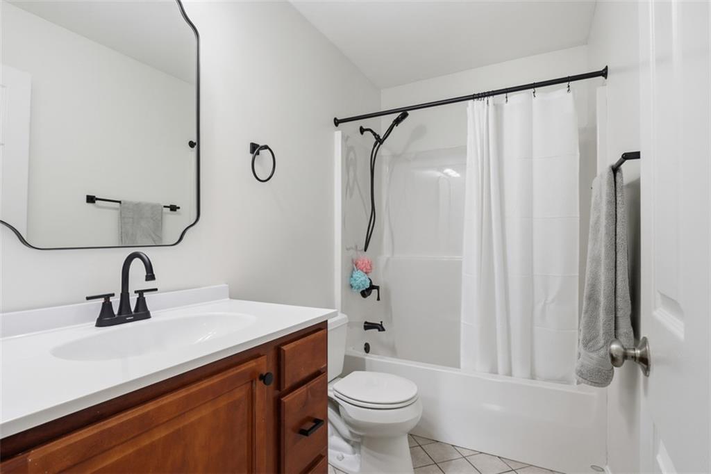 7012 Pin Oak Court McKees Rocks, PA 15136 - Photo 34 of 45