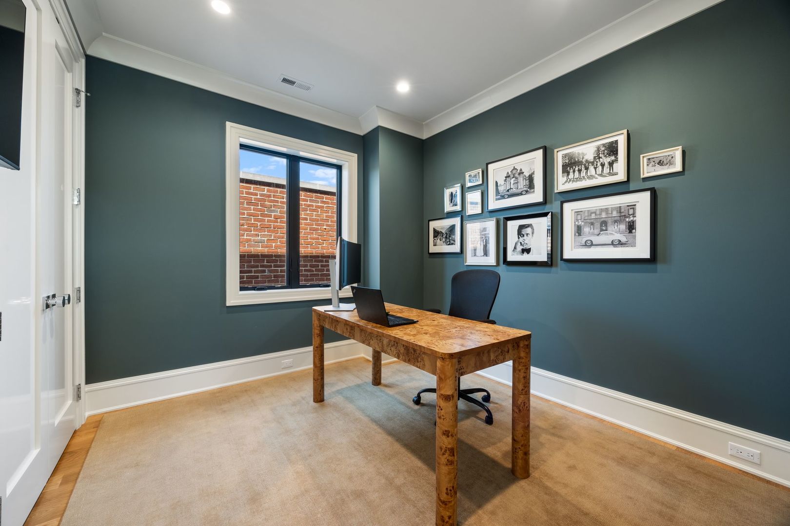 2034 North Mohawk Street, Unit 3 Chicago, IL 60614 - Photo 34 of 46 a workspace with furniture and window