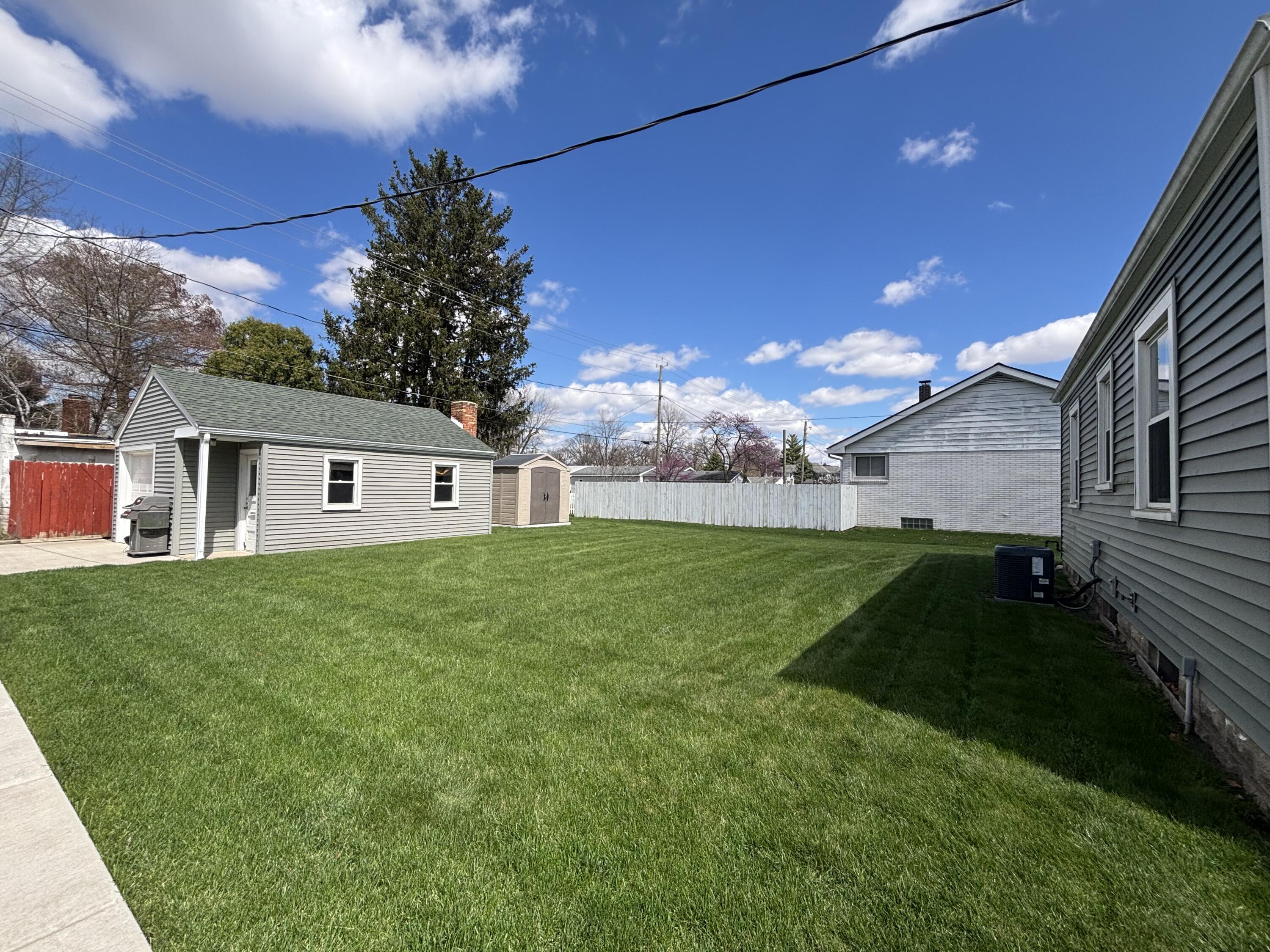 828 West Grove Street Rensselaer, IN 47978 - Photo 9 of 23 3000x2250