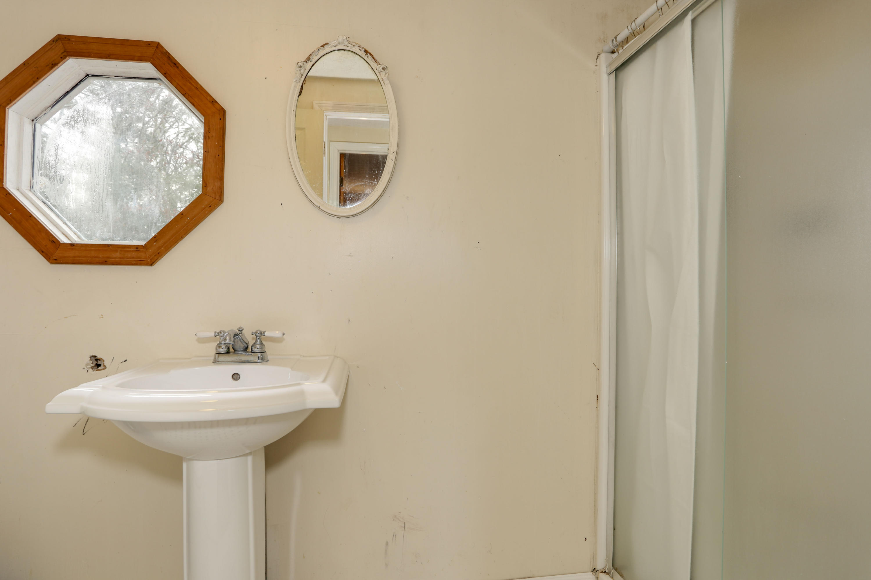 388 County Road Monument Beach, MA 02532 - Photo 14 of 23 388CouLR-14
