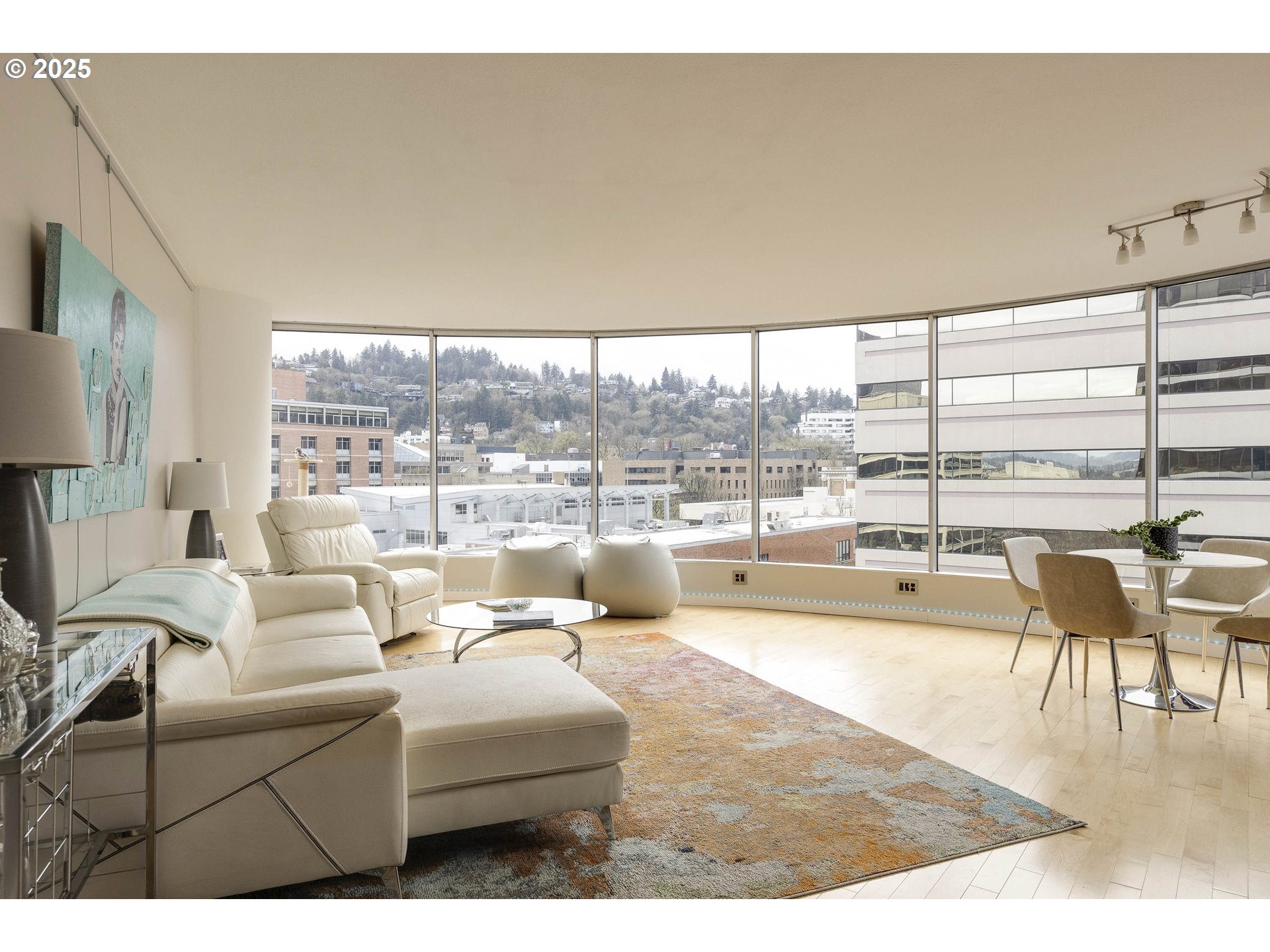 1500 Southwest 5th Avenue, Unit 906 Portland, OR 97201 - Photo 21 of 43 a living room filled with furniture
