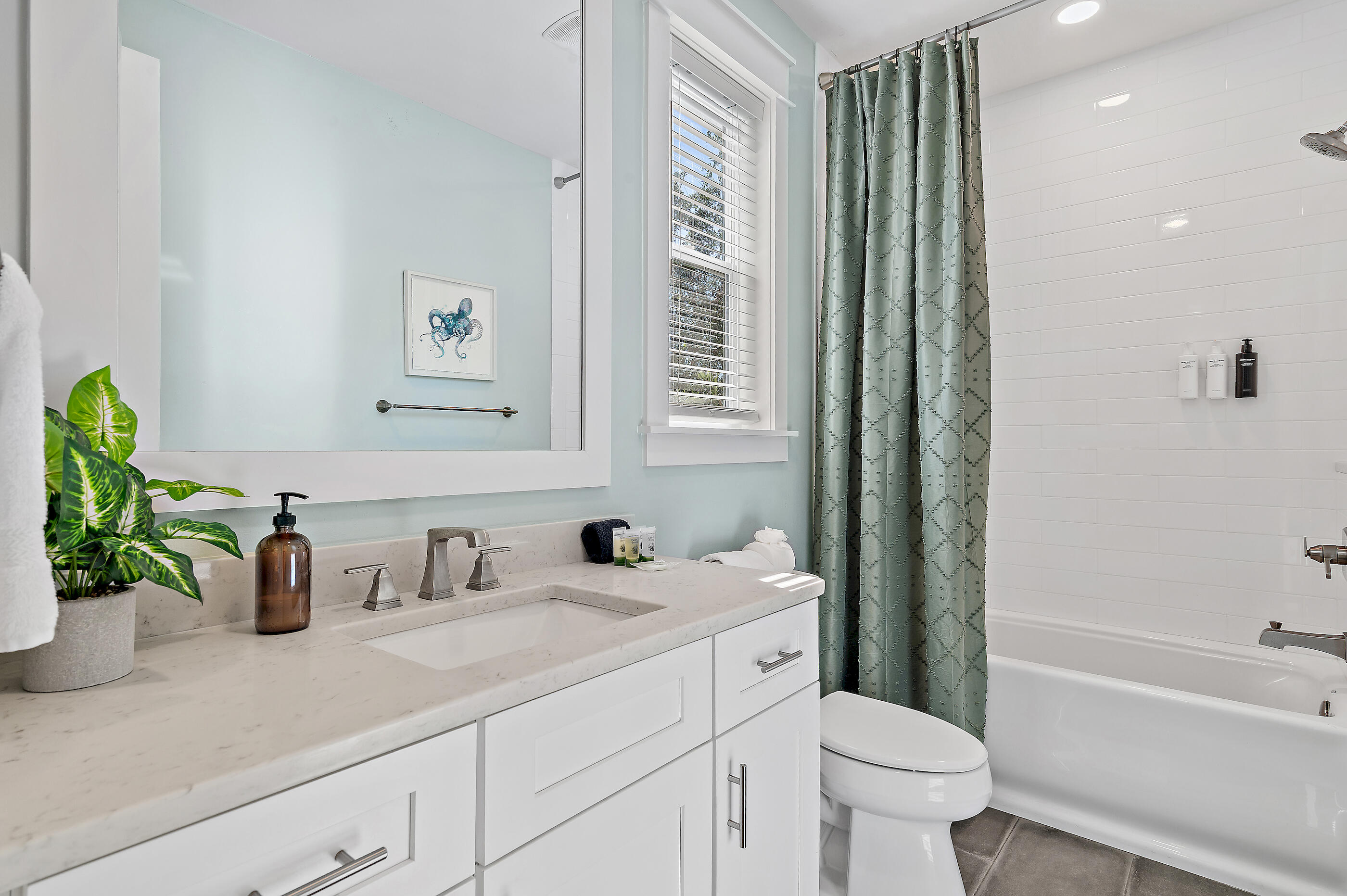 20 Michaela Lane Santa Rosa Beach, FL 32459 - Photo 20 of 32 King Bedroom Ensuite - 2nd Floor