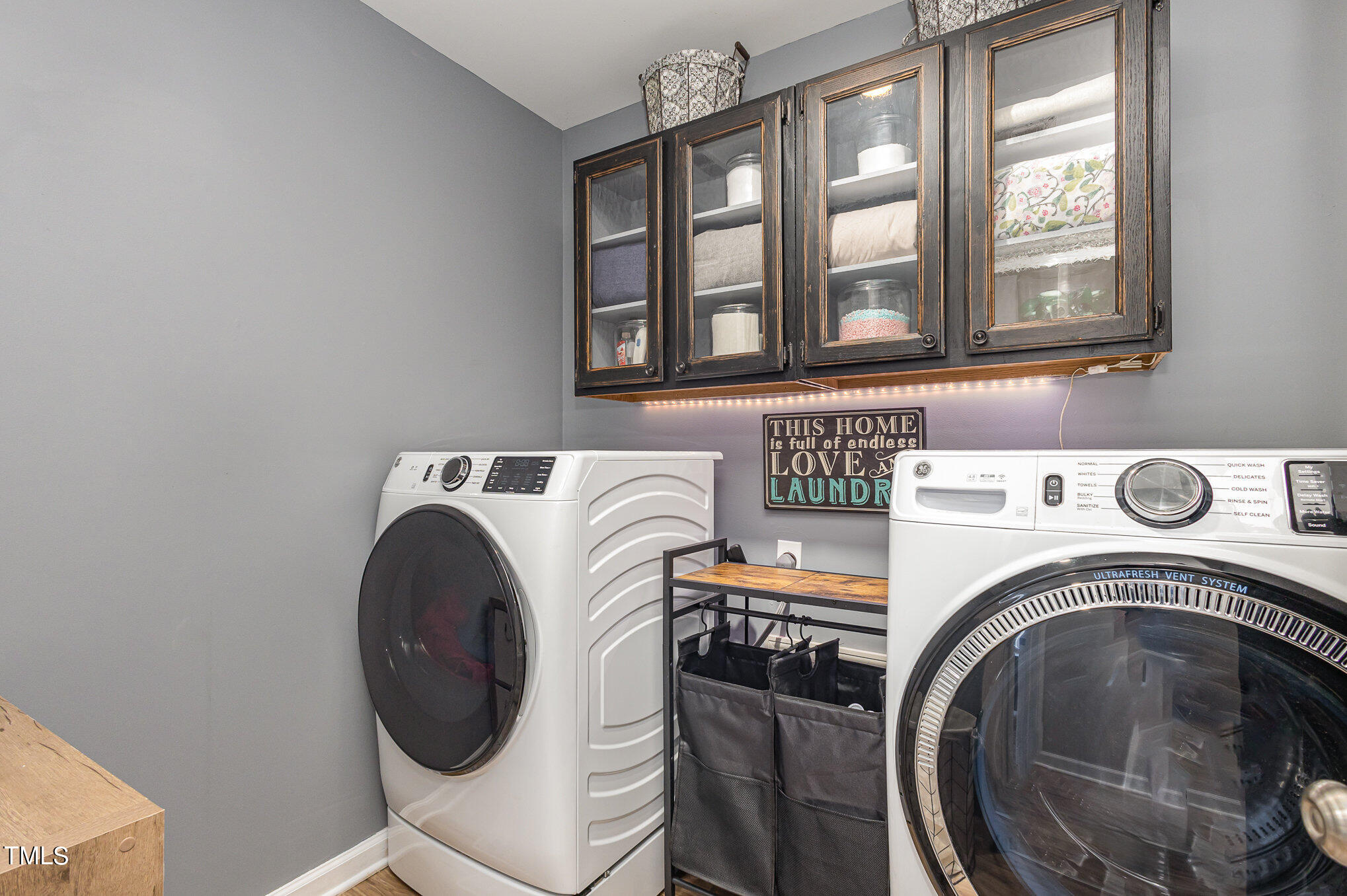 10534 Evergreen Spring Place Raleigh, NC 27614 - Photo 25 of 30 a utility room with dryer and washer