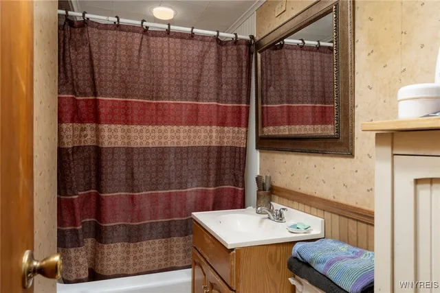 $679,900 | 7531 Crestwood Circle, Boston, NY 14127