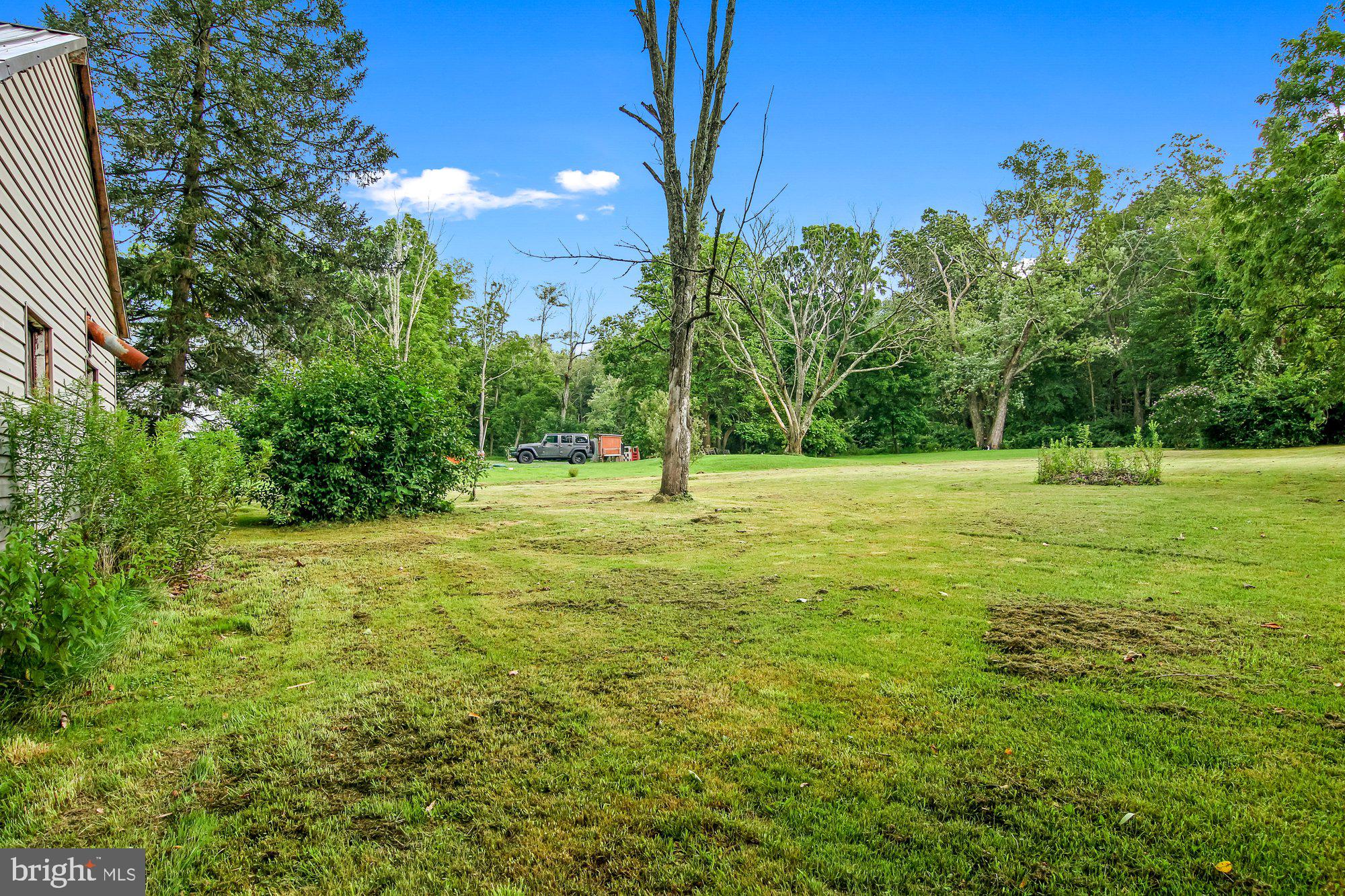 611 Campus Road Elizabethtown, PA 17022 - Photo 3 of 17 Yard