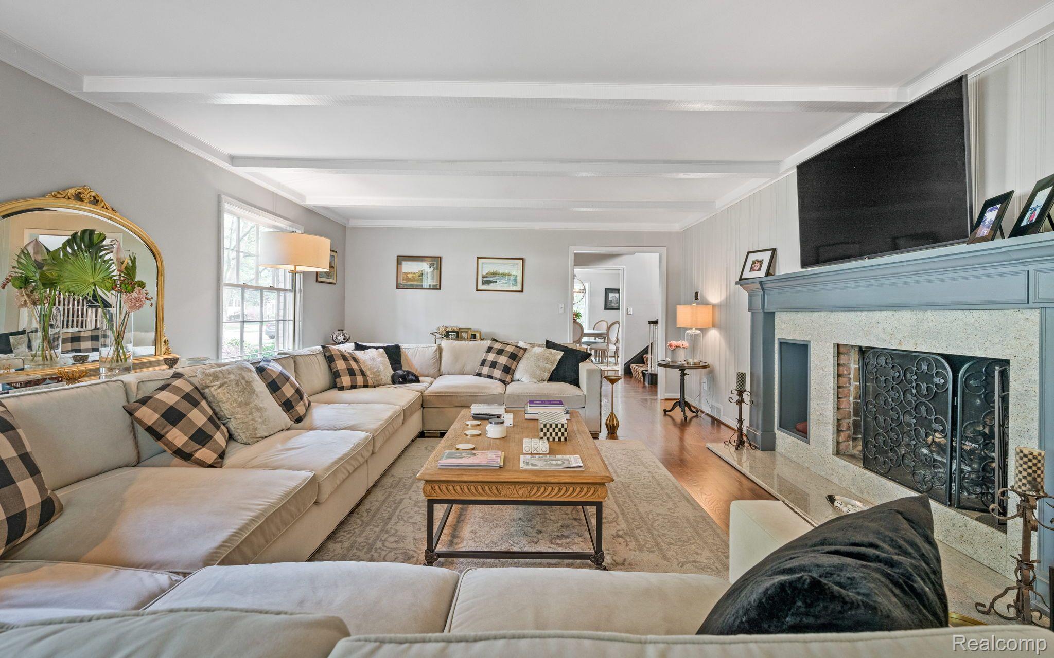 616 Yarmouth Road Bloomfield Hills, MI 48301 - Photo 7 of 42 Gallery Image 7