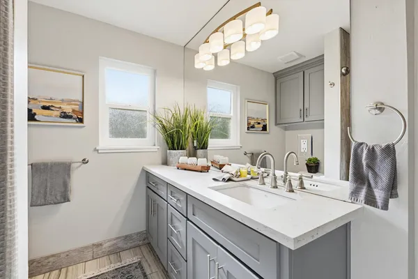 $769,950 | 5101 C Street, Sacramento, CA 95819