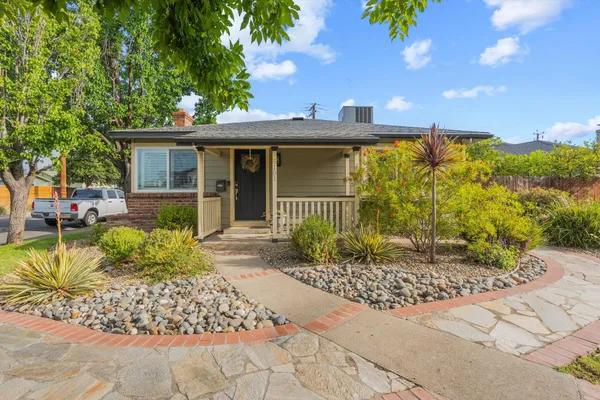 $769,950 | 5101 C Street, Sacramento, CA 95819