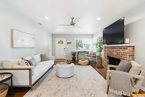 $769,950 | 5101 C Street, Sacramento, CA 95819