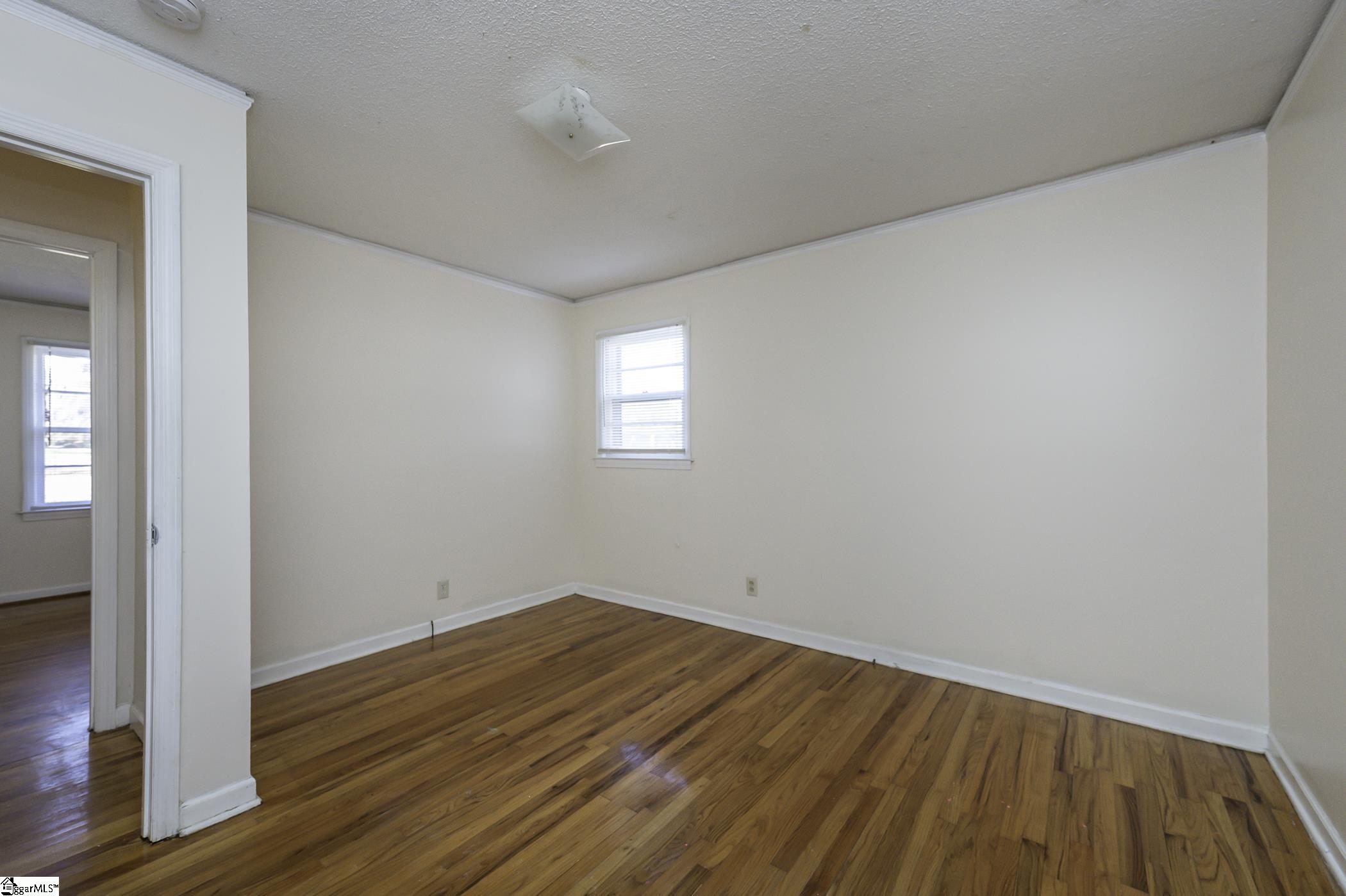 6 State Rd S-23-804 Greenville, SC 29611 - Photo 8 of 17 Gallery Image 8