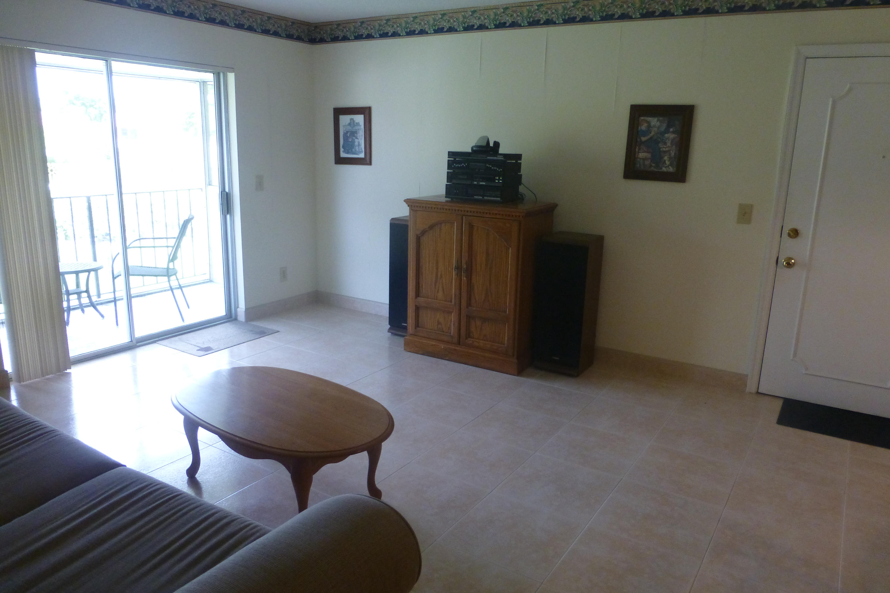 22785 Southwest 66th Avenue, Unit 208 Boca Raton, FL 33428 - Photo 13 of 15 Living Room