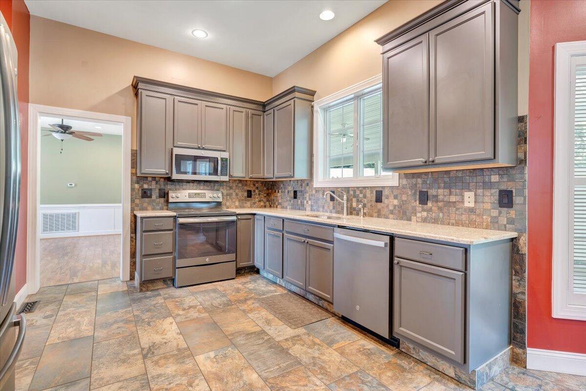 116 Dusty Road Covington, VA 24426 - Photo 23 of 98 023-MIB08465