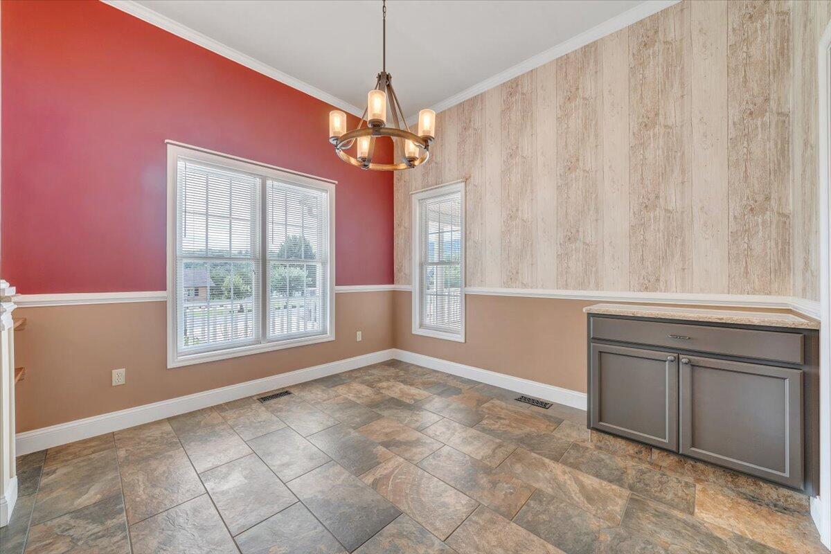 116 Dusty Road Covington, VA 24426 - Photo 7 of 98 007-MIB08411