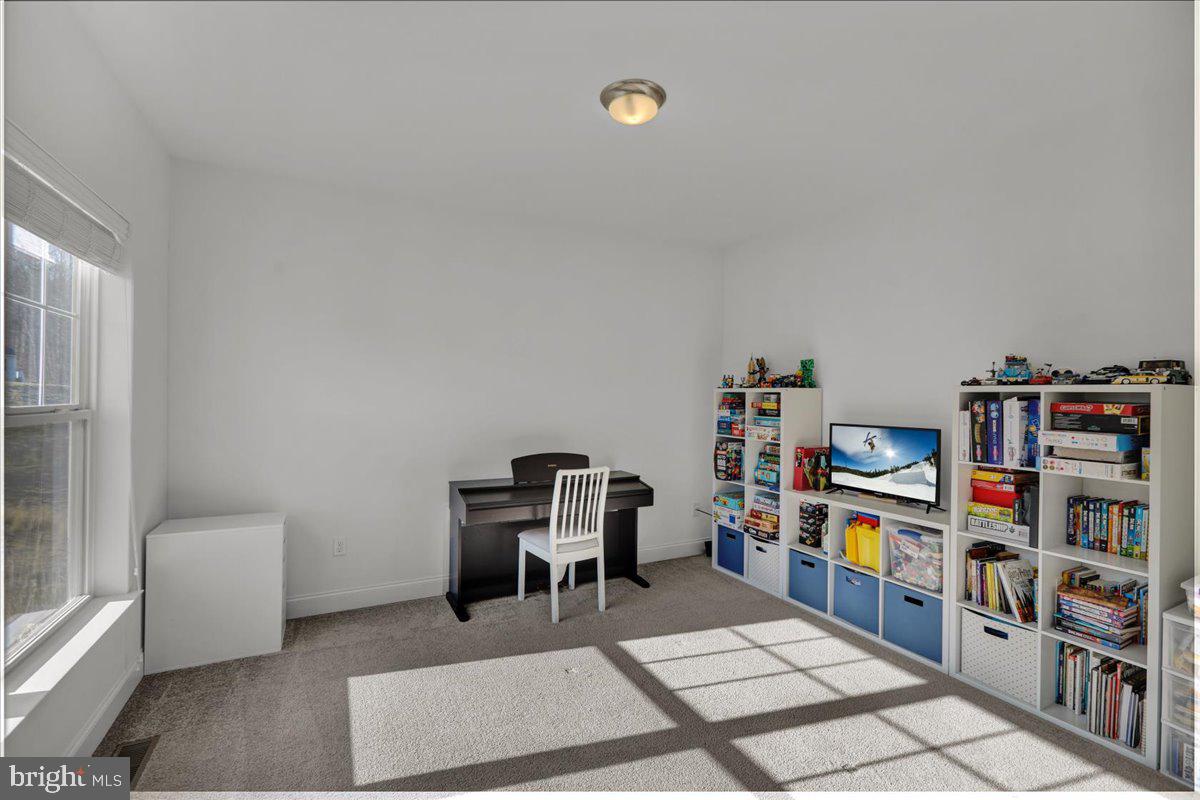 252 Oak Grove Road Morgantown, PA 19543 - Photo 11 of 62