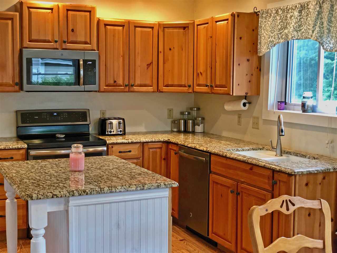 811 Unity Springs Road Newport, NH 03773 - Photo 4 of 27
