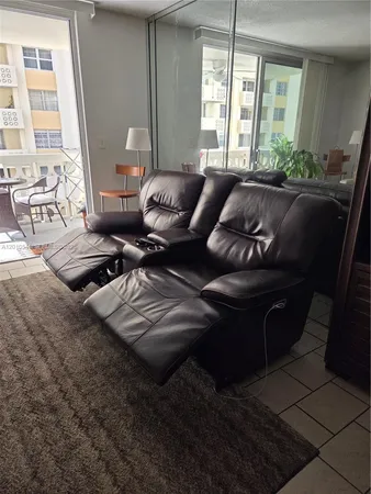 $2,900 | 1817 South Ocean Drive, Unit 325, Hallandale Beach, FL 33009