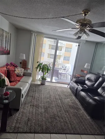 $2,900 | 1817 South Ocean Drive, Unit 325, Hallandale Beach, FL 33009