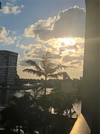 $2,900 | 1817 South Ocean Drive, Unit 325, Hallandale Beach, FL 33009