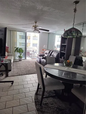 $2,900 | 1817 South Ocean Drive, Unit 325, Hallandale Beach, FL 33009