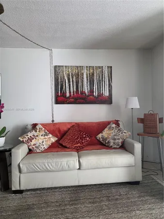 $2,900 | 1817 South Ocean Drive, Unit 325, Hallandale Beach, FL 33009